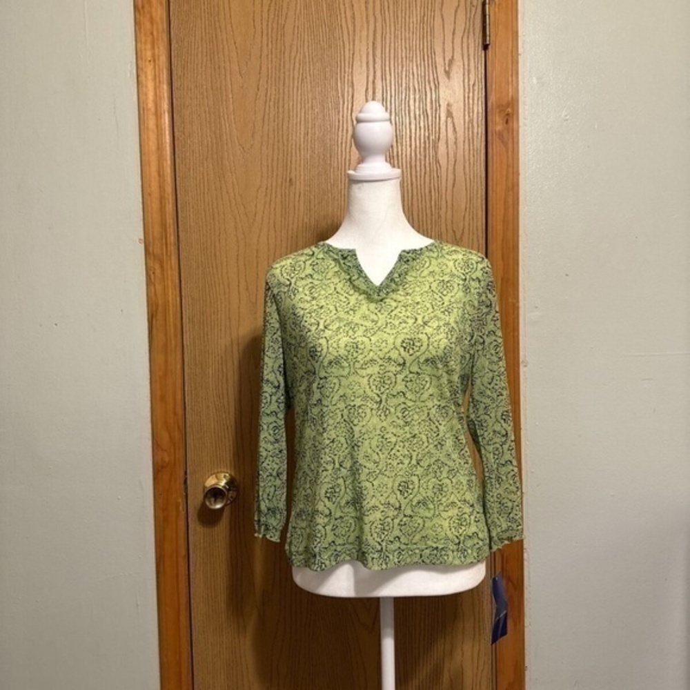 J.H. Collectibles NWT Small w/Geometric Print 3/4 Sleeve V-Neck Blouse